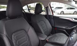 Ford FOCUS Photo 28