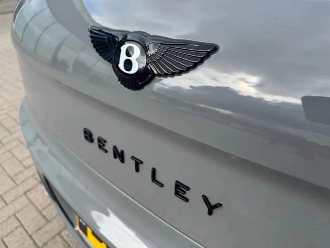 BENTLEY Flying Spur Photo 13
