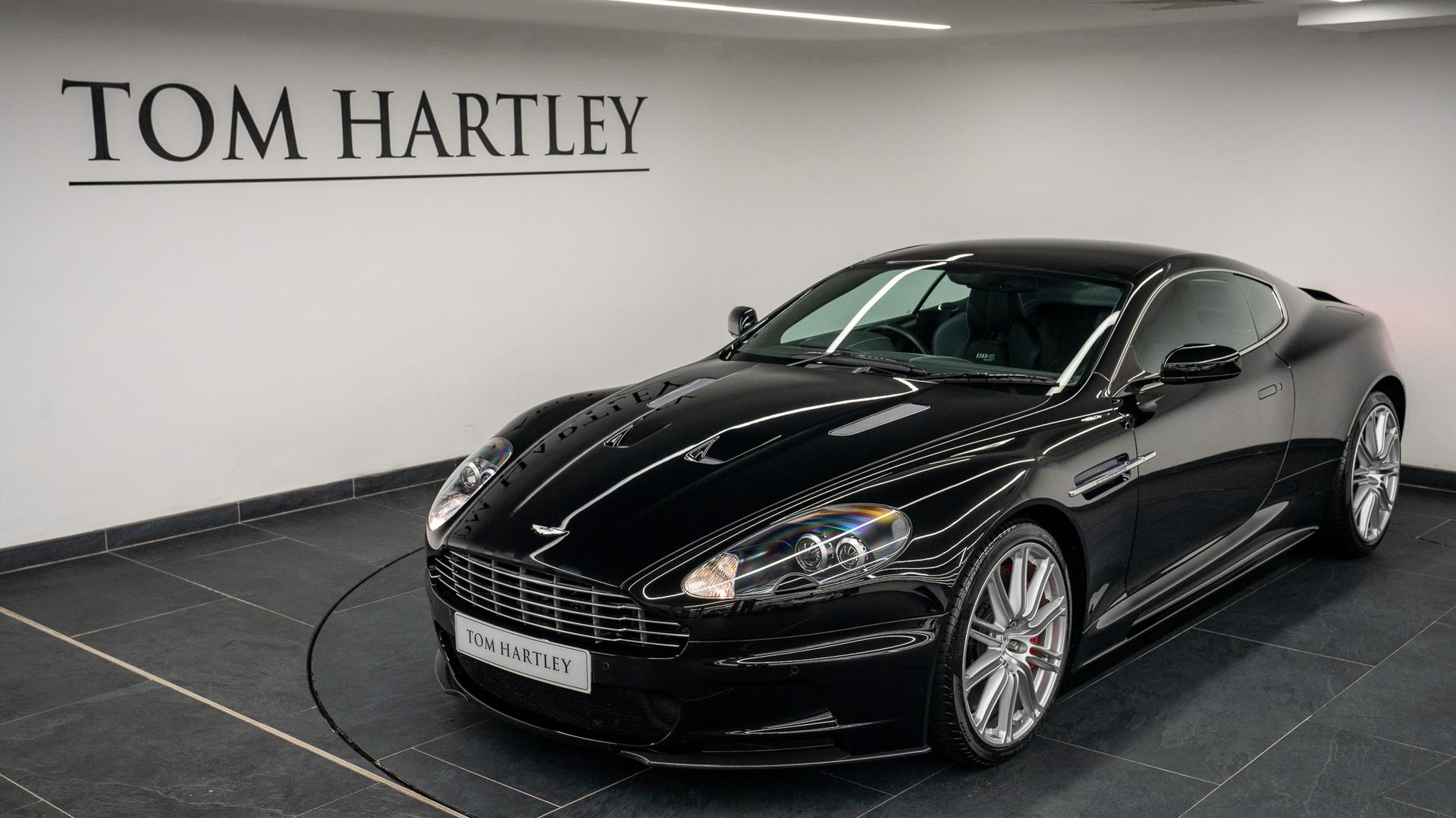 Aston Martin DBS Photo d86b4e35-1e5b-4578-b462-c8d892f3491b.jpg