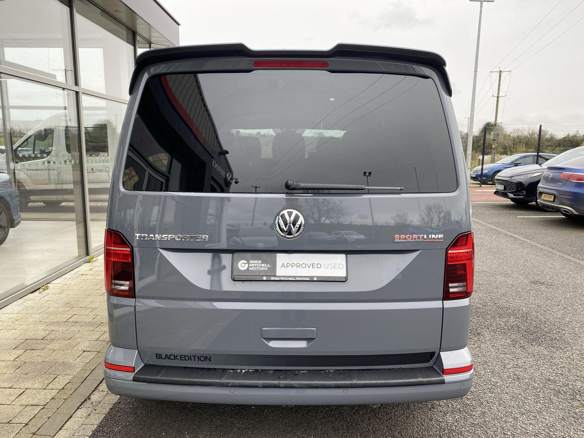 2022 Volkswagen TRANSPORTER T32 SWB SPECIAL EDITION 2.0 BiTDI 204 Sportline Black Ed Kombi Van DSG - vehicle photo 6 for sale on PureCar