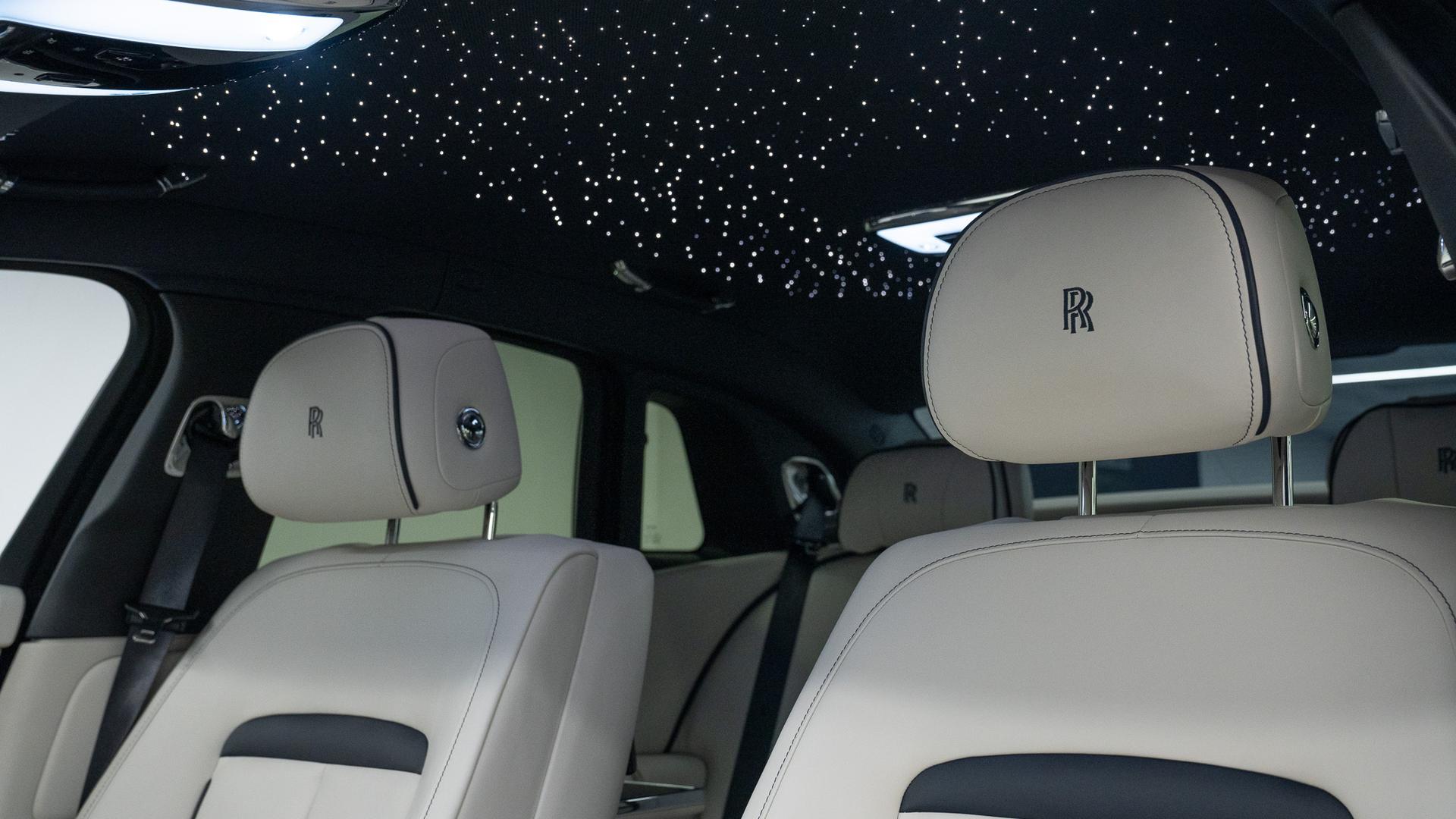 Rolls-Royce Ghost Photo d875f887-8804-44da-b76c-163878e5c359.jpg