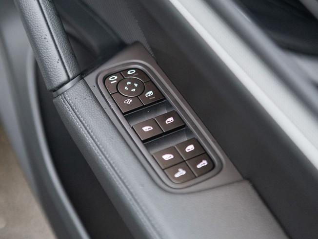 PORSCHE Cayenne Photo 27