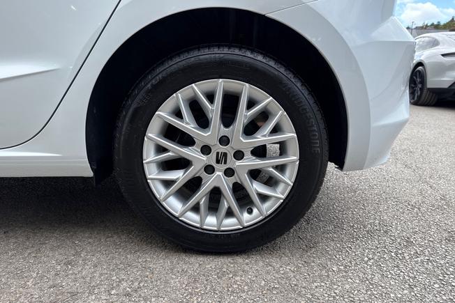 SEAT Ibiza Photo 24