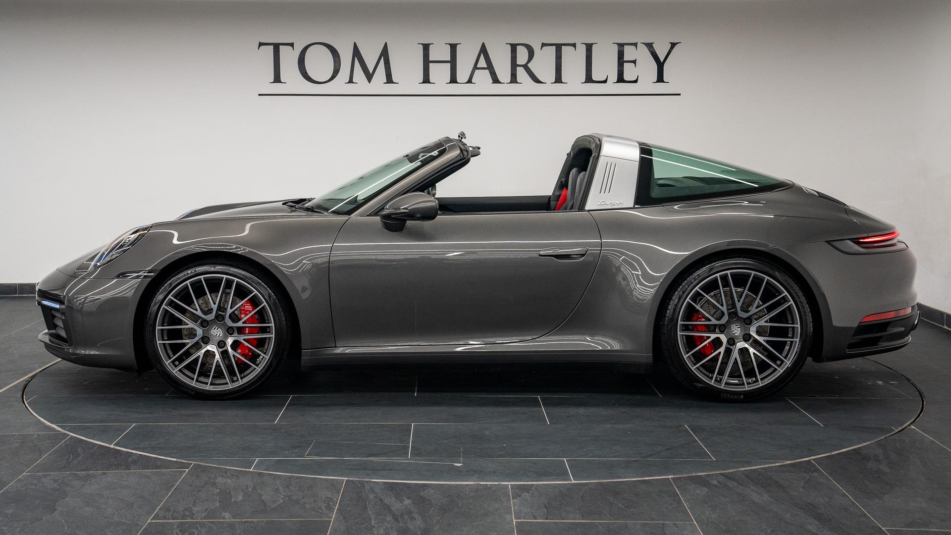 Porsche 911 Photo d88bfb63-c088-4801-9800-1b27d4bbf481.jpg