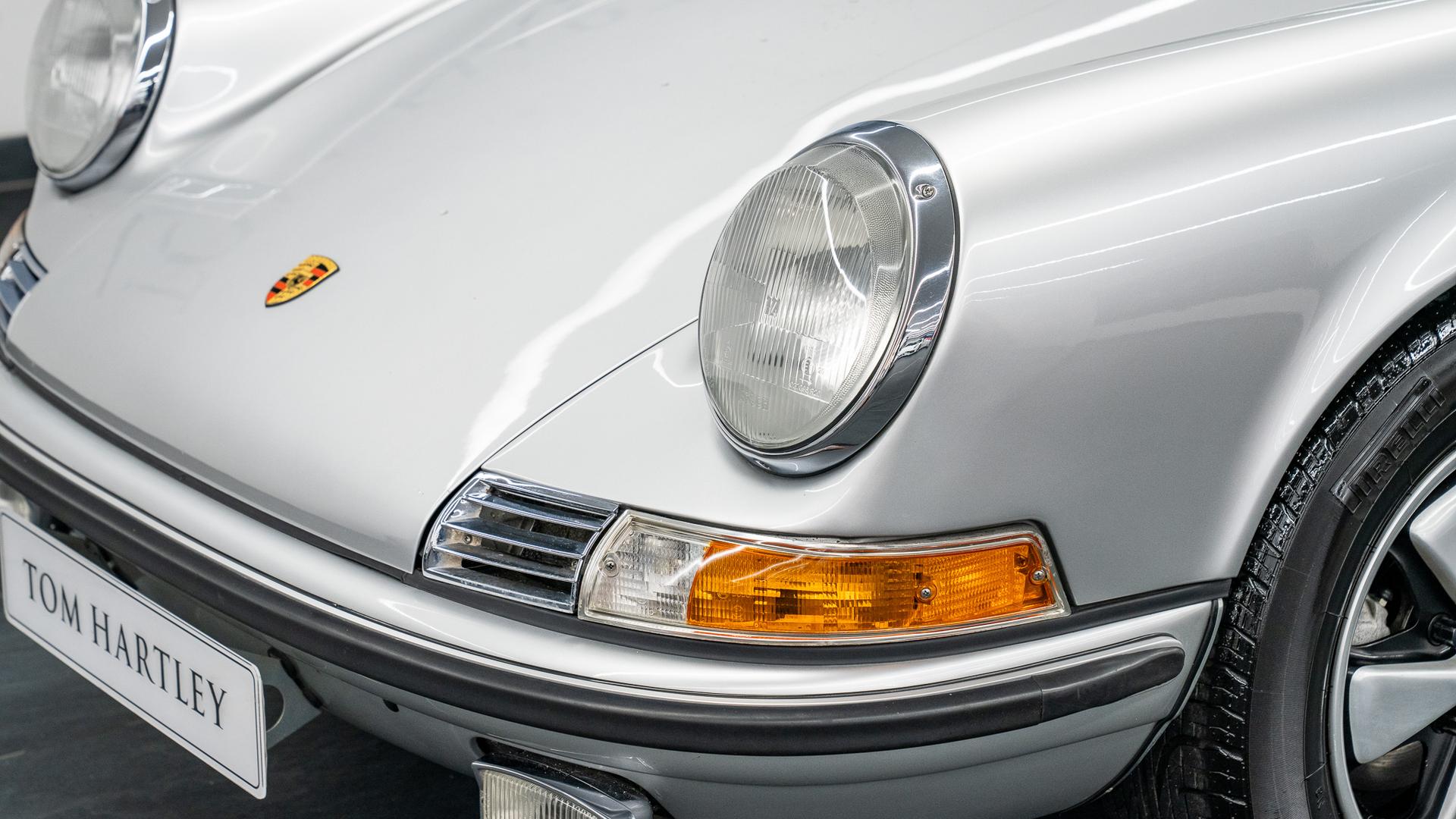 Porsche 911 Photo d8978668-543e-46ae-a433-ac524cbc9540.jpg