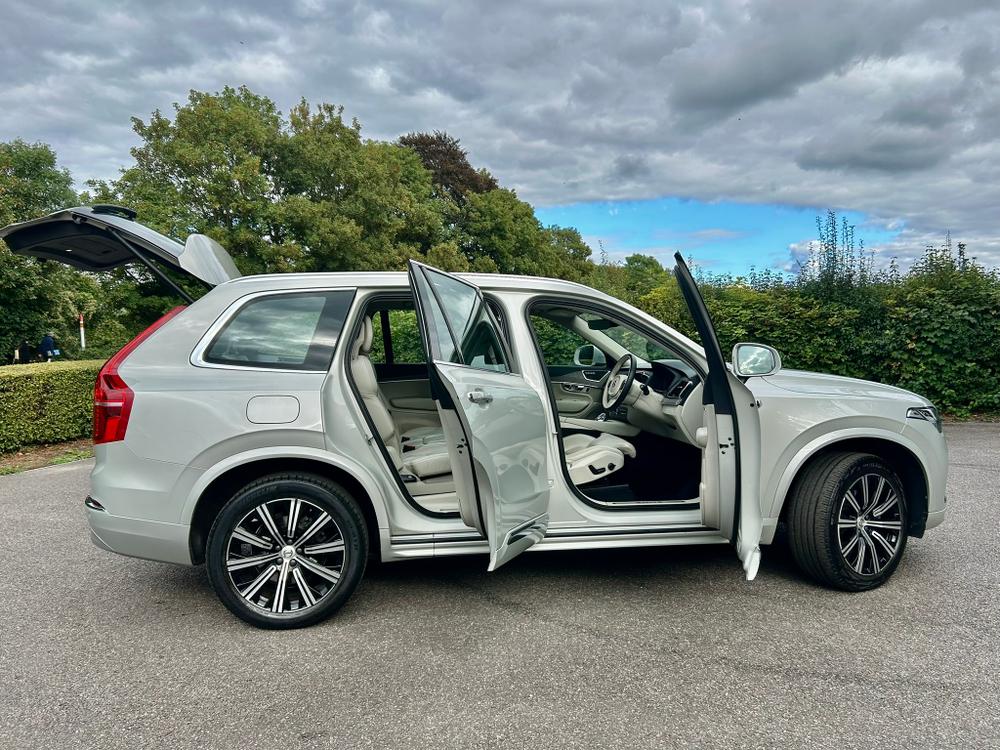 Used Volvo XC90 SD22URT 11