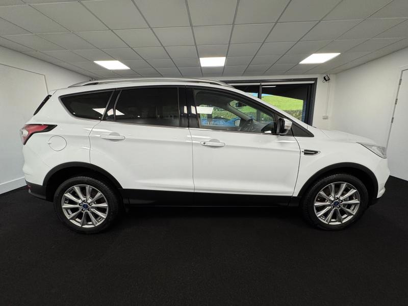 Ford Kuga Photo d89f27aa-0593-483c-ad56-a53181c30906.jpg