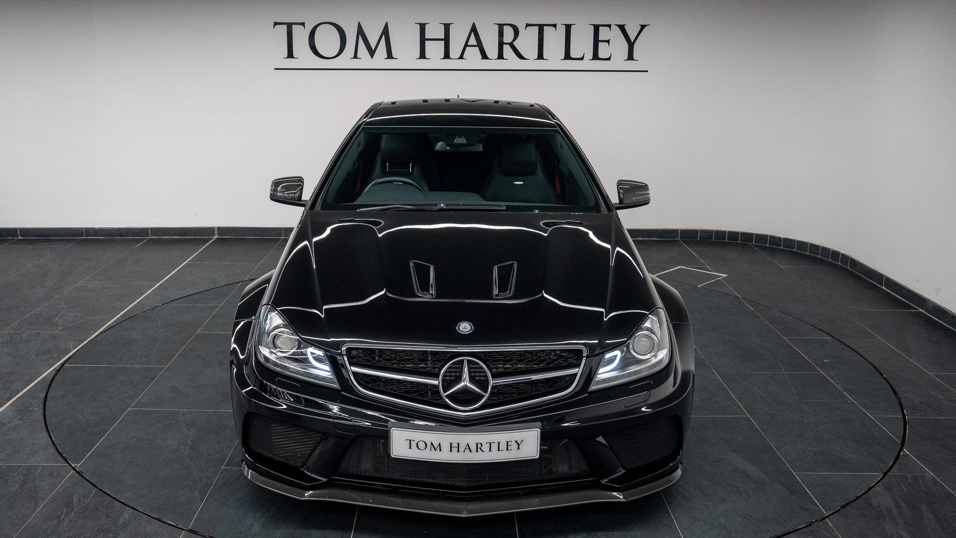Mercedes-Benz C63 AMG Photo d89fe468-52be-44a5-9378-46f75459f064.jpg