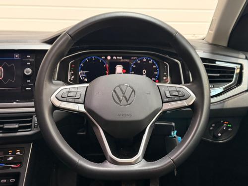 Volkswagen Polo Photo d8a3a612-e5fe-45eb-b5dd-f8c9081d1df0.jpeg