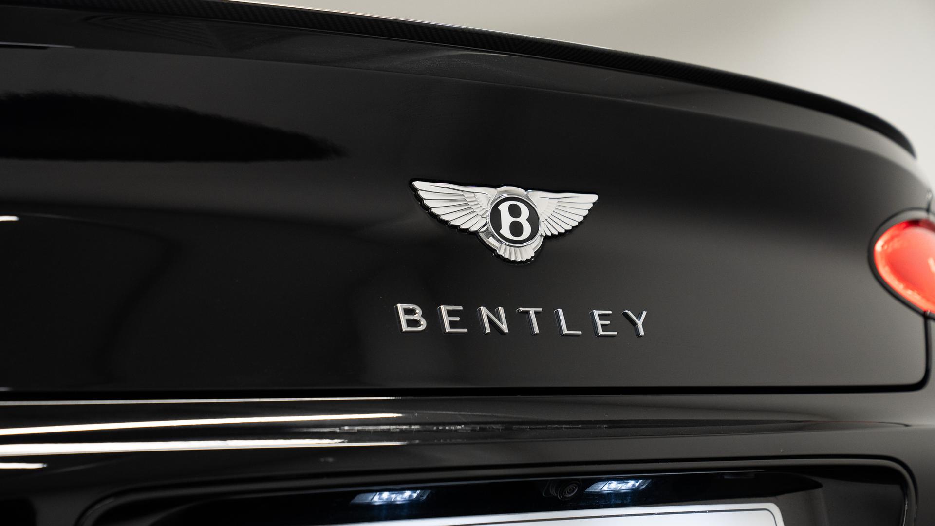 Bentley Continental GT Photo d8b36095-1eb3-47fe-b161-6894fbf020cd.jpg