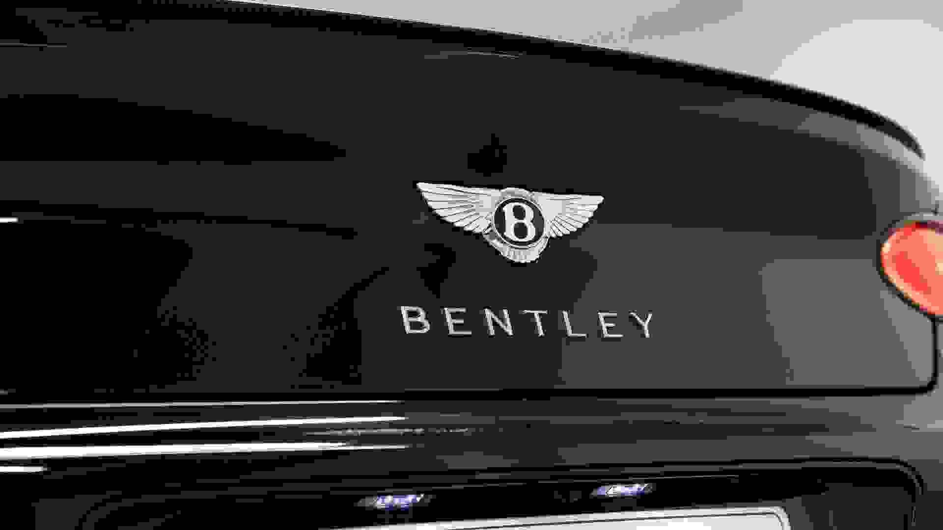 Bentley Continental GT Photo d8b36095-1eb3-47fe-b161-6894fbf020cd.jpg