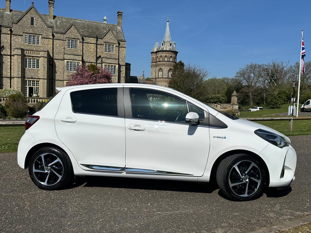 Used Toyota Yaris AJ19EKR 4