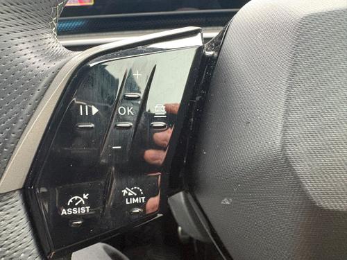 Peugeot 3008 Photo d8ca6e6c-0a0f-45aa-8627-7bf2b2aeed30.jpeg
