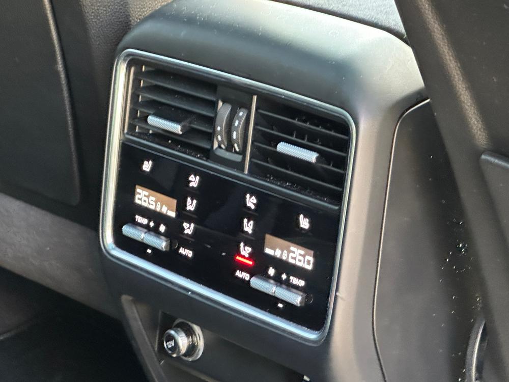 Used Porsche Cayenne BV23KGJ 37