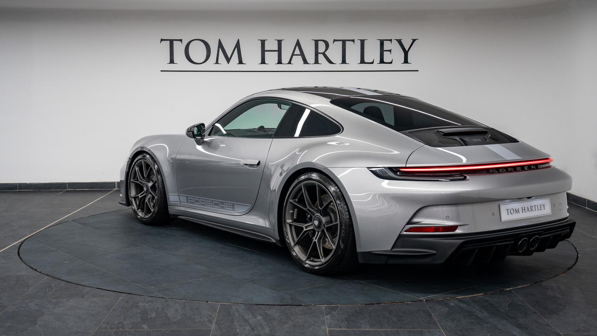 Porsche 911 Photo d8df7848-922c-49bc-94f9-ea11d0182e23.jpg