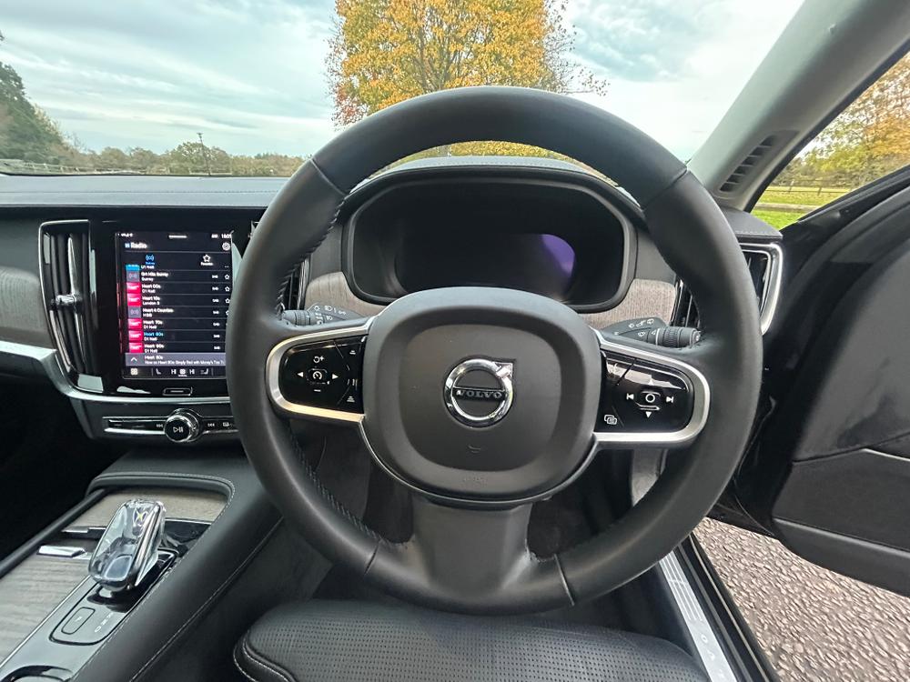 Used Volvo V90 VK22HVV 22
