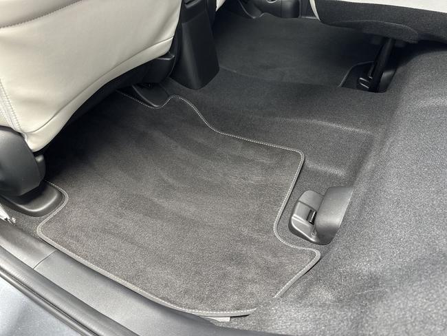 Honda Jazz Photo d8feacae-4e03-4fc5-bdc3-15cef35e6457.jpg