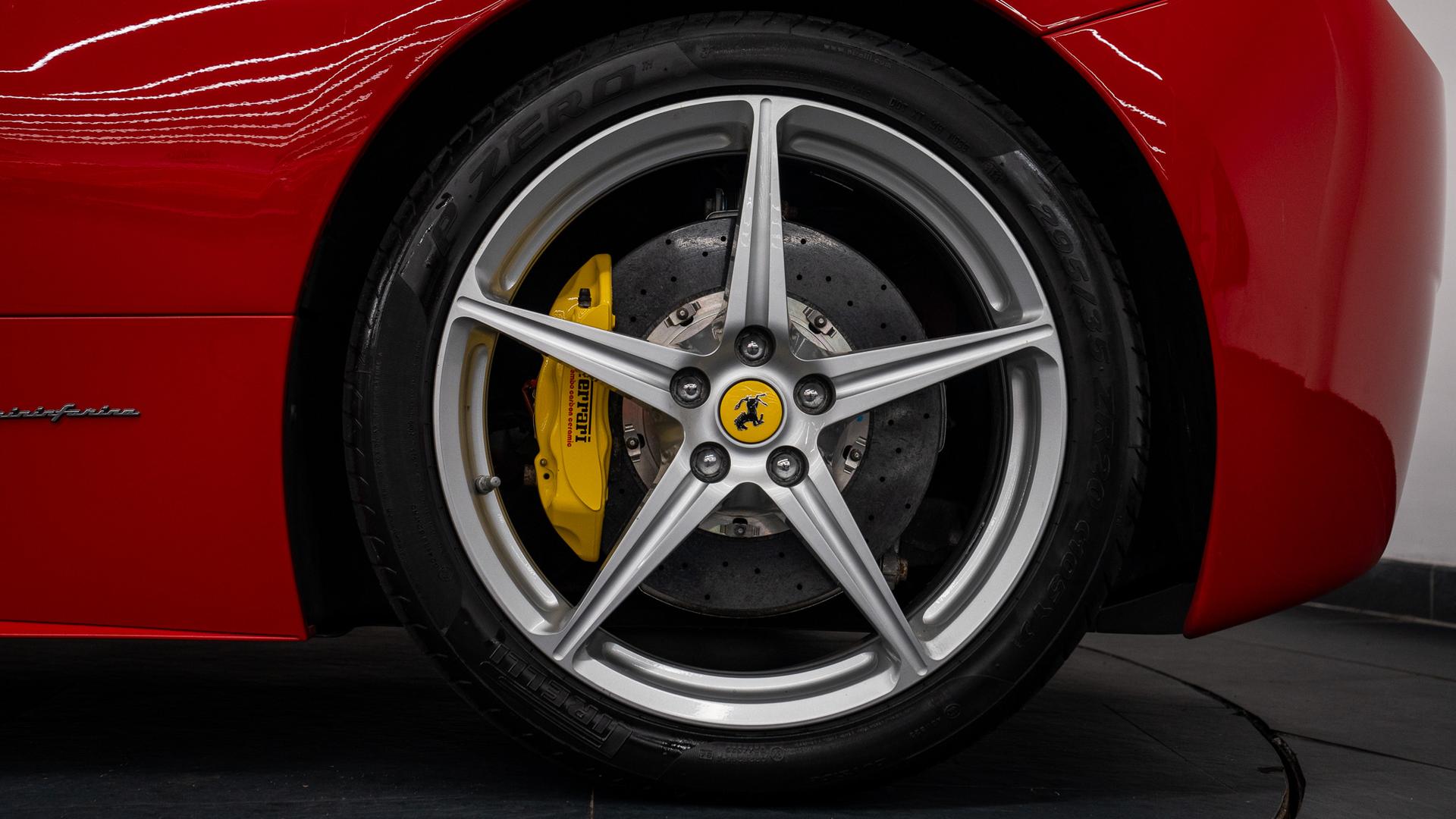 Ferrari 458 Photo d9189db3-84df-4b23-8c87-01a4440028f1.jpg