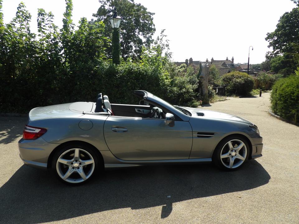 Used Mercedes-Benz SLK SN15VNK 17