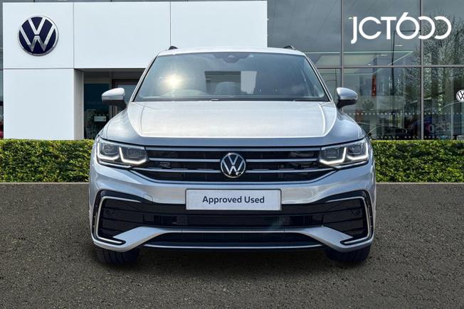 VOLKSWAGEN Tiguan Photo 6