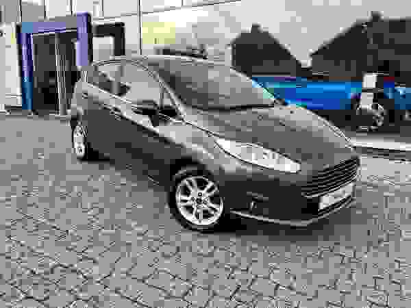 Used 2016 Ford Fiesta 1.25 Zetec Hatchback 5dr Petrol Manual Euro 6 (82 ps) Magnetic Grey at Dinnages