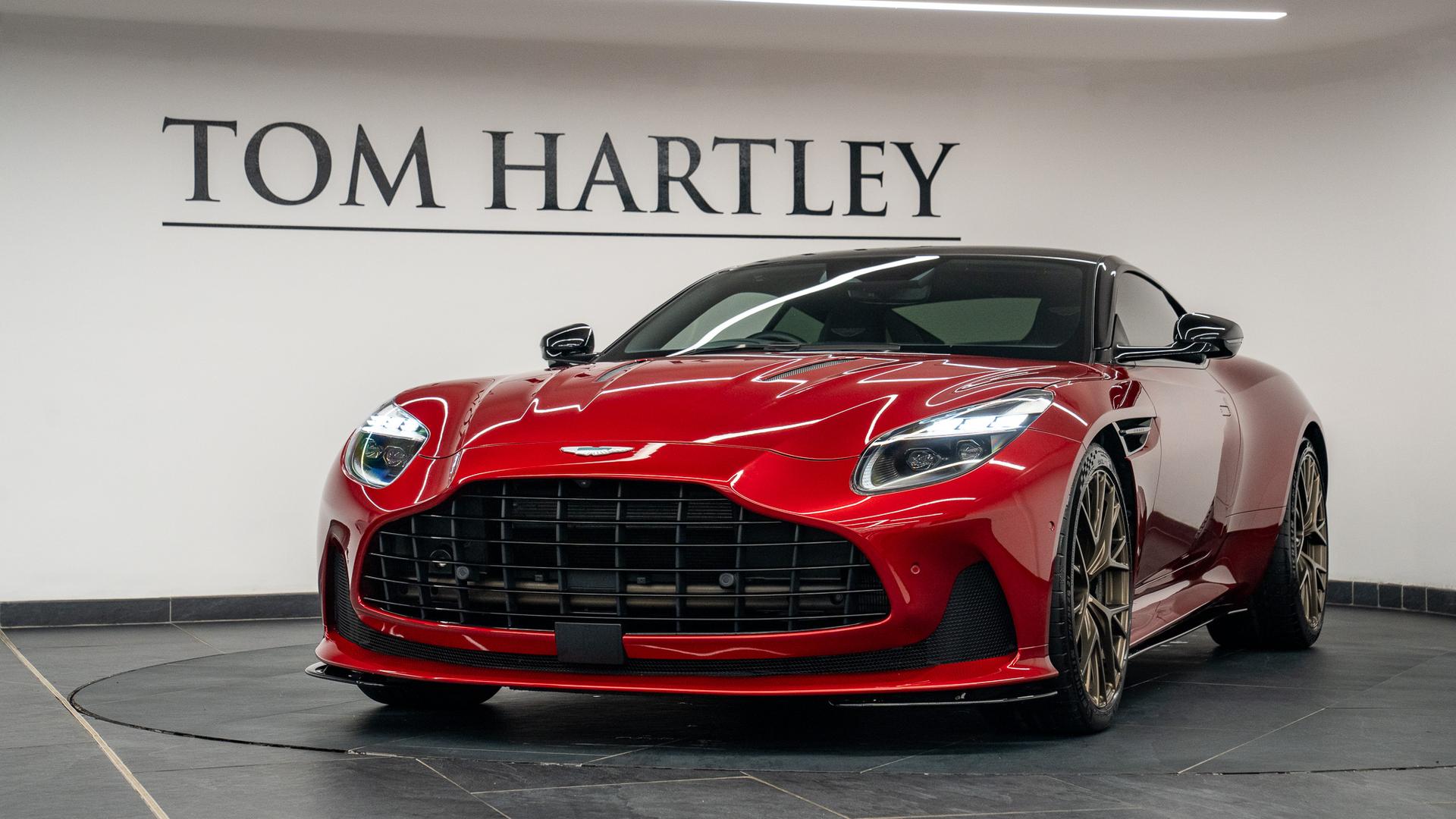 Aston Martin DB12 Photo d9444306-b4cf-4f84-9beb-f94c7353a490.jpg