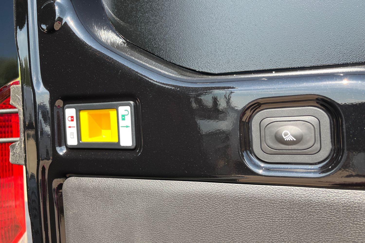 Ford TRANSIT Photo 7