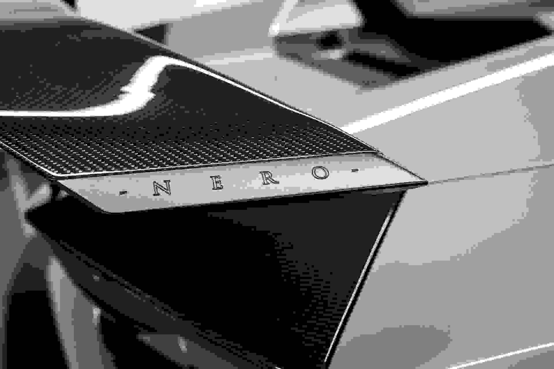 Lamborghini AVENTADOR S Photo d958823c-166d-4a7d-b94e-5e91af9dac9c.jpg