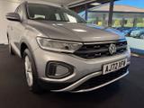 Volkswagen T-Roc Photo 3