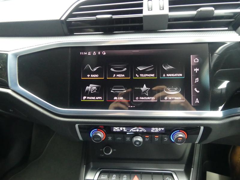 Audi Q3 Photo d95cd82d-054d-49de-9857-6af7f3251bcc.jpg
