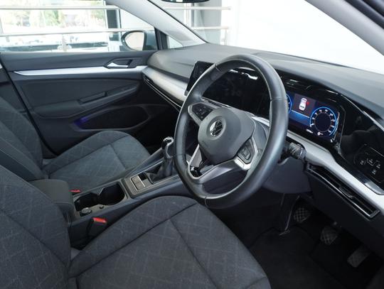 Volkswagen Golf Photo d969775e-4d08-4232-b394-053b14870b9a.jpg
