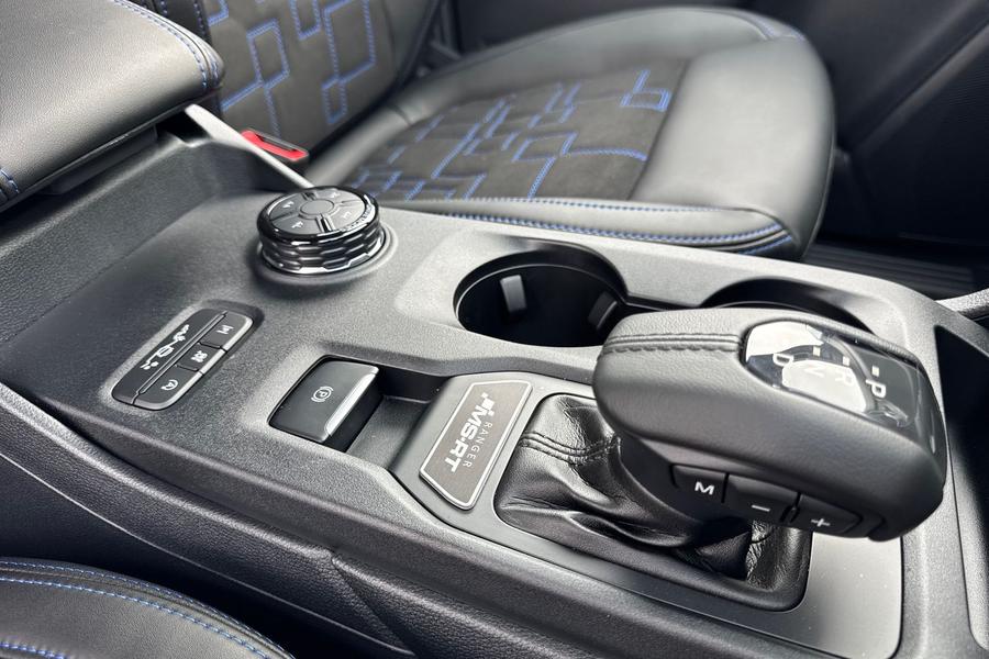 Ford RANGER Photo d97b00d3-2c2b-4b56-819a-f30bd277025a.jpg