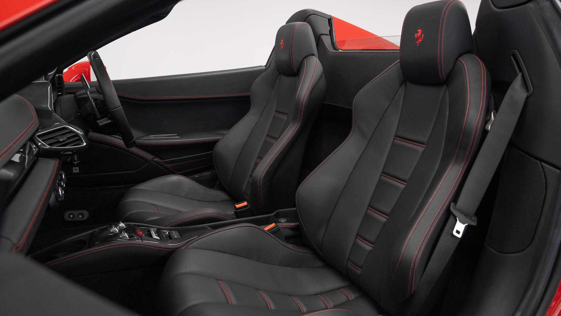 Ferrari 458 Photo d9a01b1a-69d6-47d2-9a22-2444921865d4.jpg