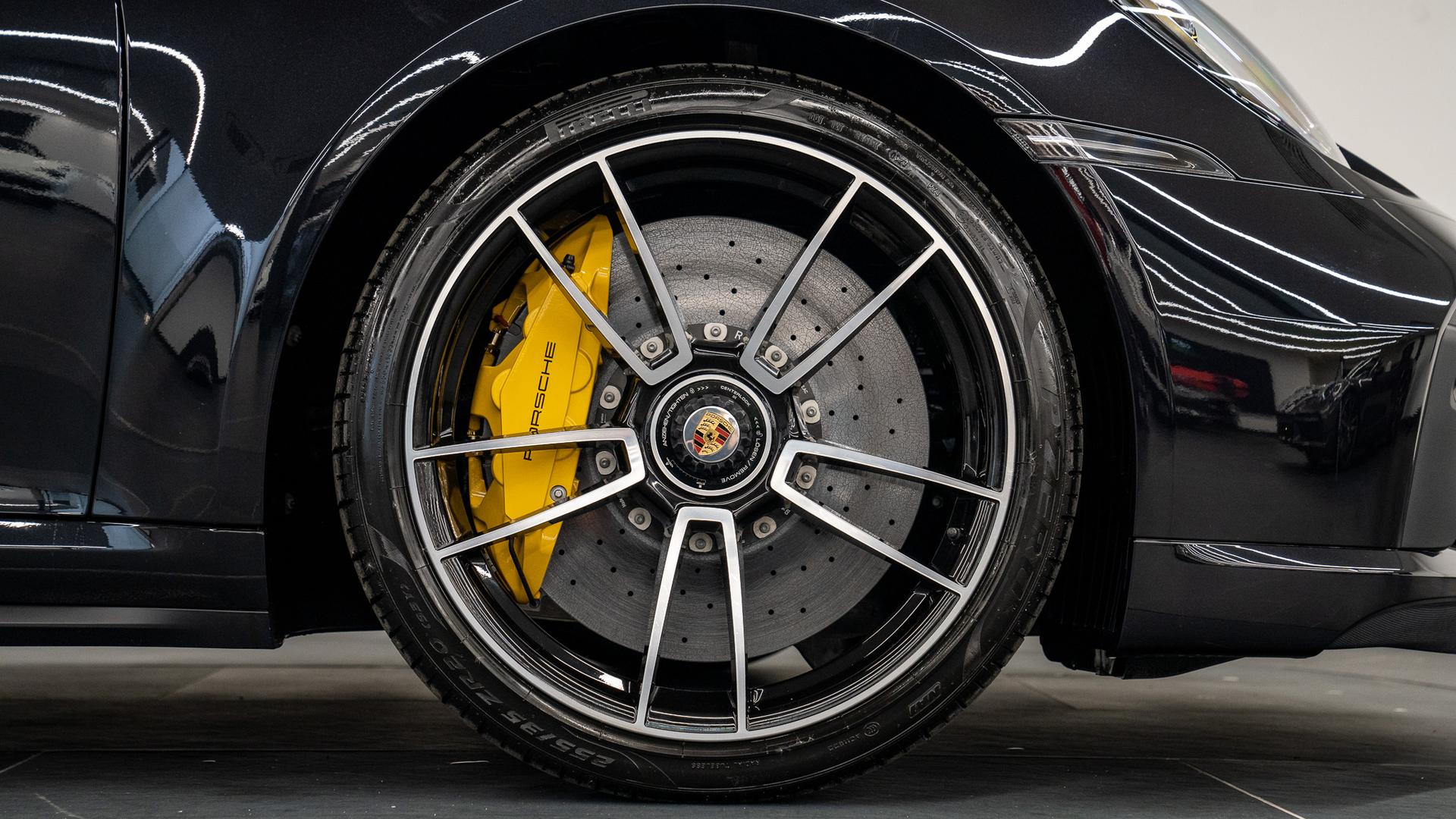 Porsche 911 Photo d9a244ee-775f-41d7-86c0-b53d0a0256ee.jpg