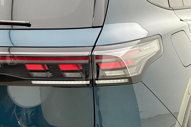 VOLKSWAGEN  Tiguan  Photo 18