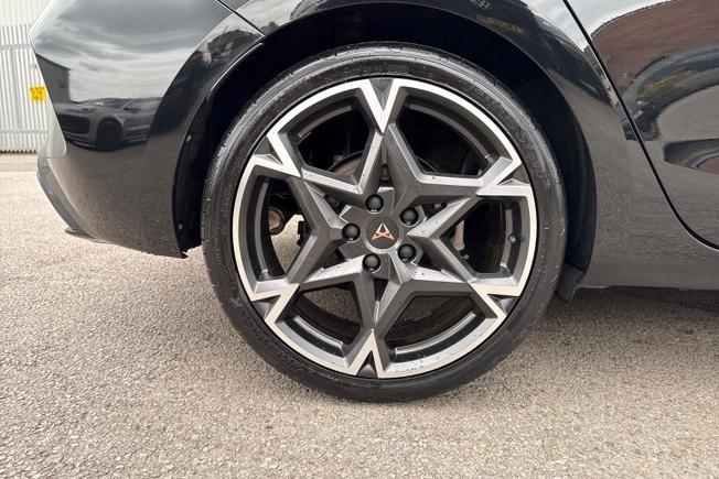 CUPRA Leon Photo 21