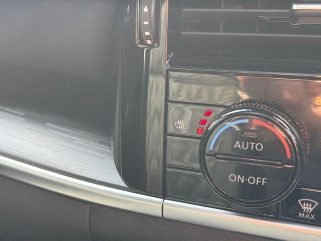 Nissan Qashqai Photo d9e998ff-af36-43d6-bf66-d1df4b8904a4.jpg