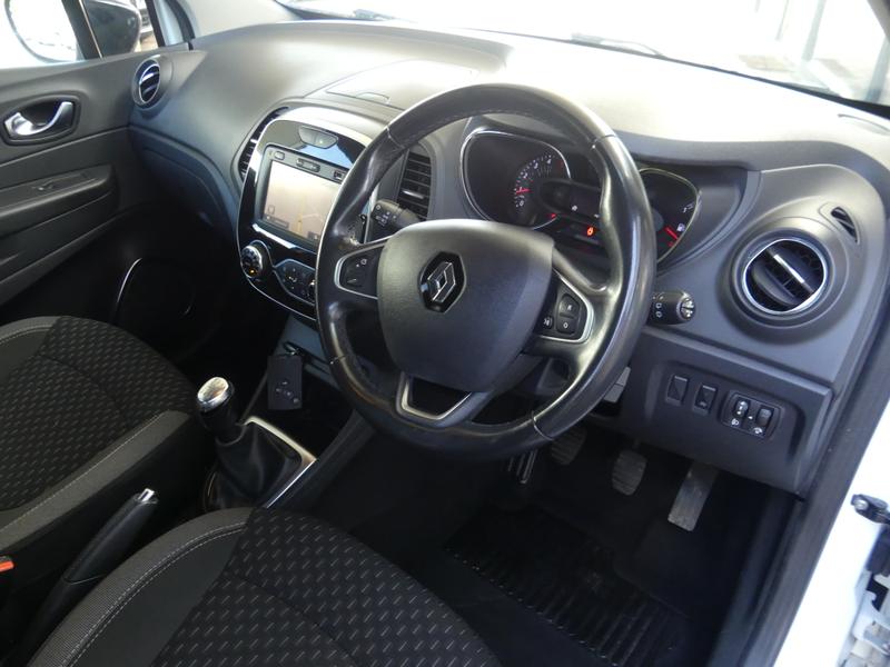 Renault Captur Photo d9eb4993-3b4d-427f-9c50-ab62efd42e4c.jpg