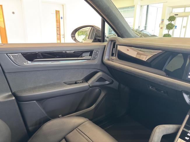 PORSCHE Cayenne Photo 44