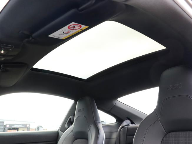 PORSCHE 911 Photo 11