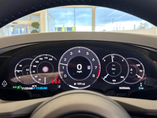 PORSCHE Cayenne Photo 16