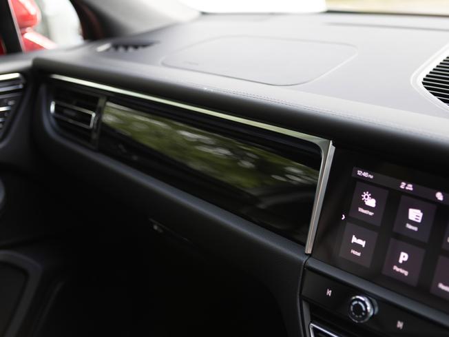 PORSCHE Macan Photo 29