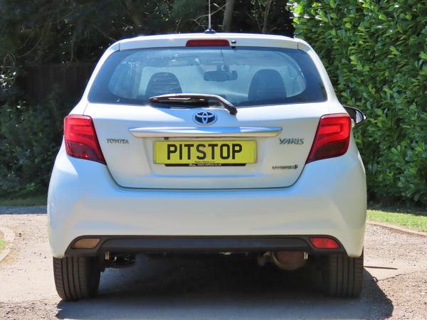 Used Toyota Yaris DF14XRT 7
