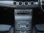 Mercedes-Benz E Class Photo 23