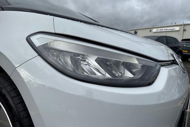 VOLKSWAGEN ID.3 Photo 19