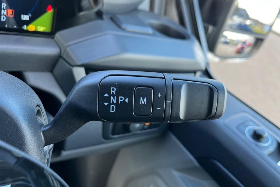 Used Ford TRANSIT CUSTOM L1DCIVMSRT12 29