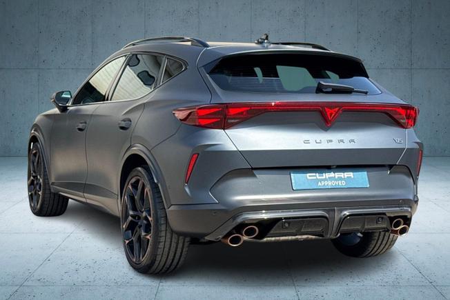 CUPRA Formentor Photo 3