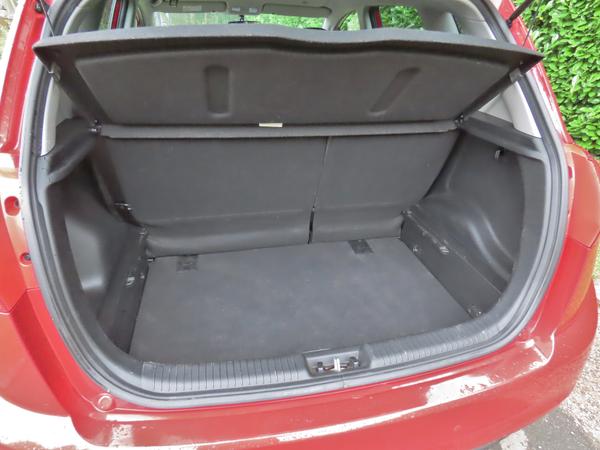 Used Kia Venga CA66JGF 12