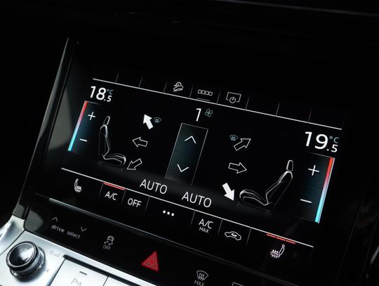 Audi e-tron Photo da83e7f1-0faf-4e4f-b538-95dd65ec3986.jpg