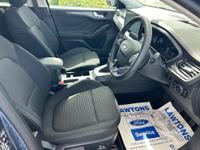 Ford Focus Photo 10